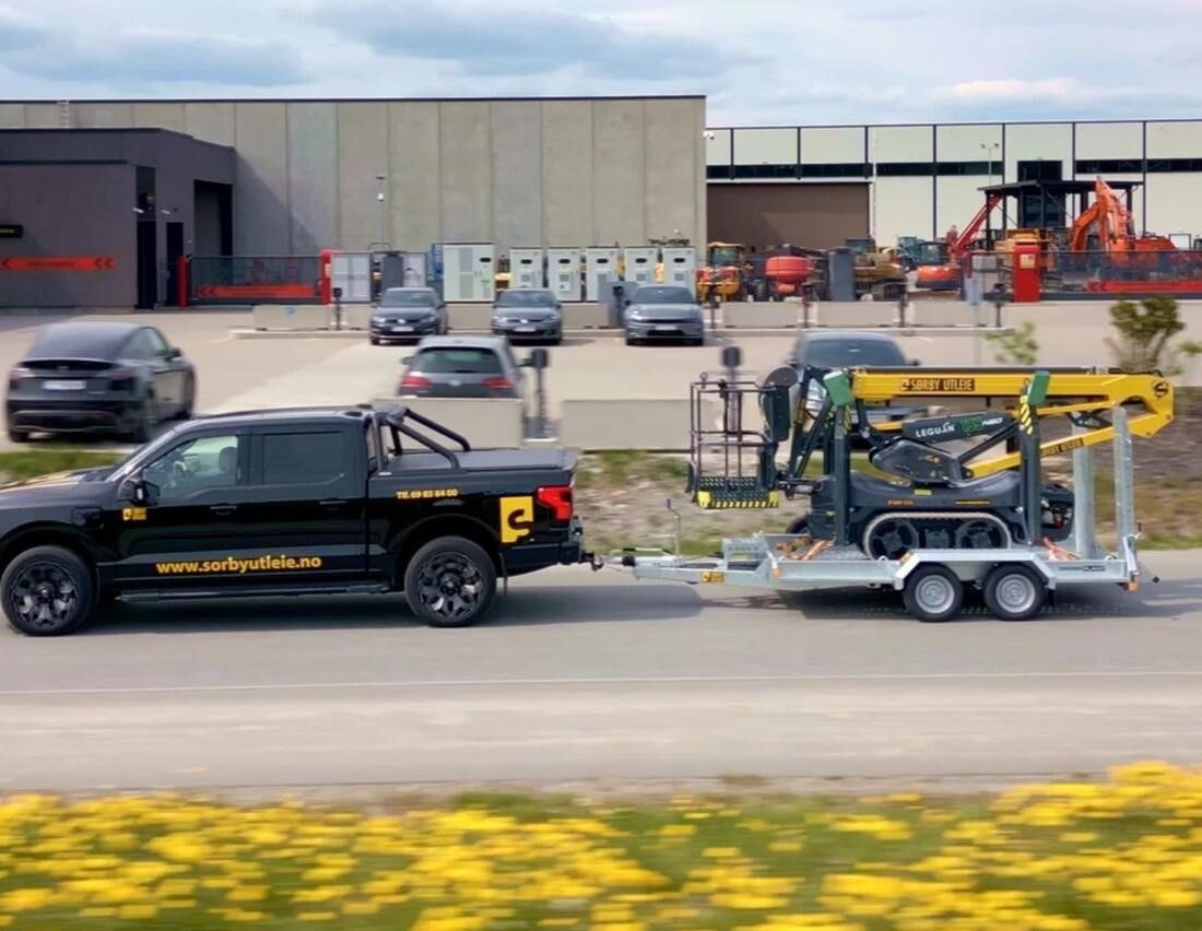 The 135s have their own trailers